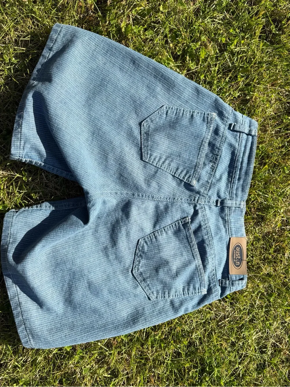 Austin Clothing Co. Size 9 Striped Denim Mom Shorts